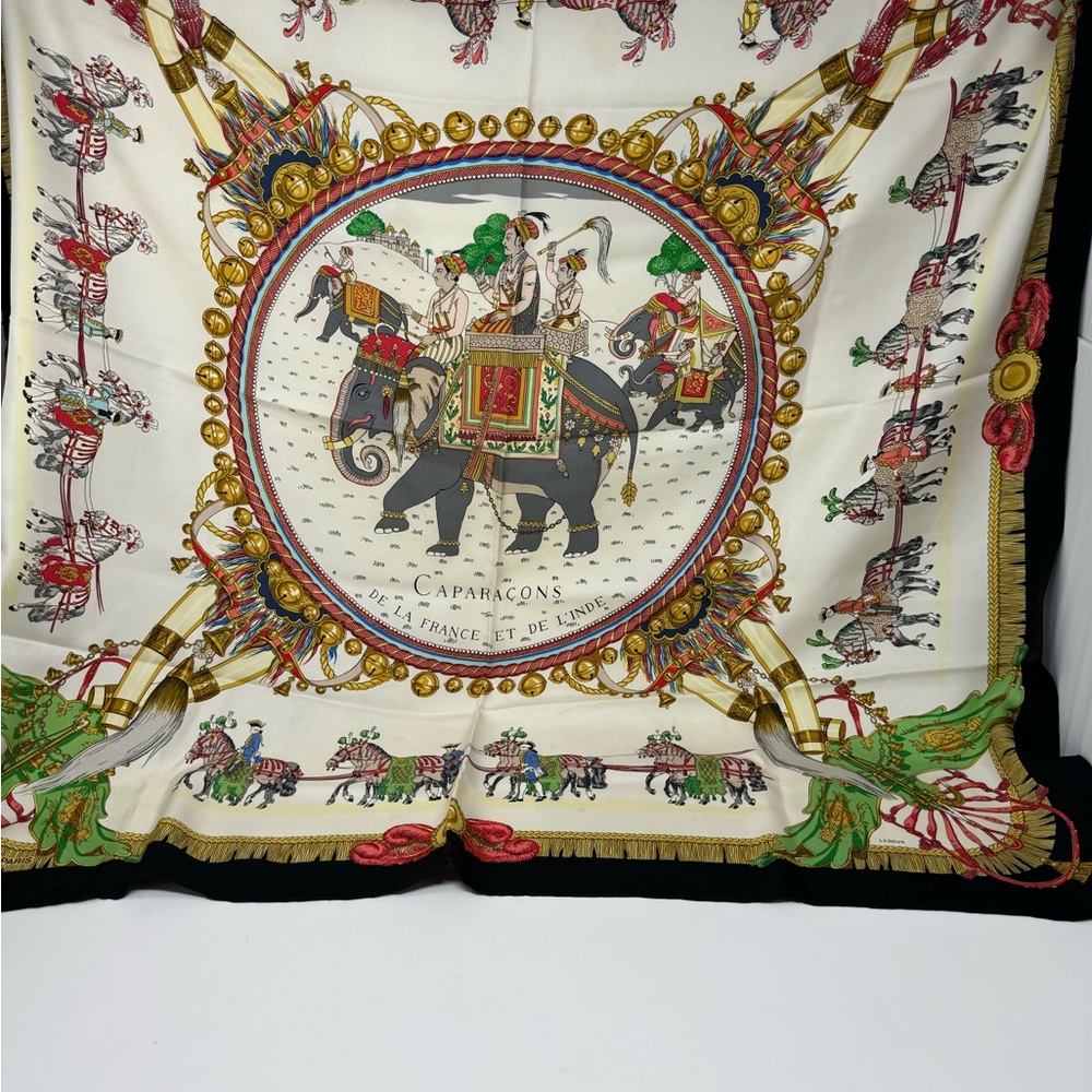 💯Authentic Hermes Caparacons de la France et de L’inde 90 Silk Scarf - Picture 2 of 3